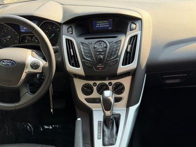 2014 Ford Focus 4dr Sdn SE
