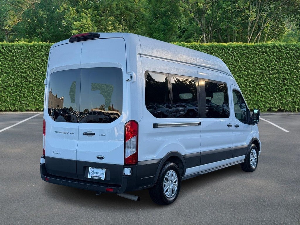 2025 Ford Transit Passenger Wagon T-350 148" High Roof XLT RWD