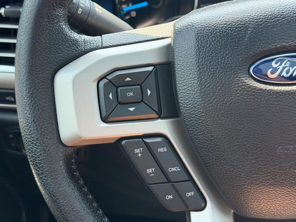2016 Ford F-150 4WD SuperCrew 145" Lariat