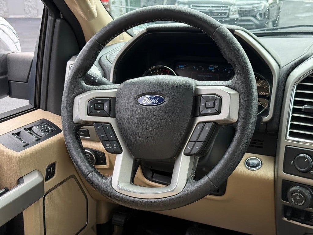 2016 Ford F-150 4WD SuperCrew 145" Lariat