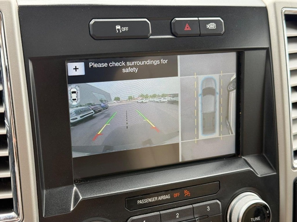 2016 Ford F-150 4WD SuperCrew 145" Lariat