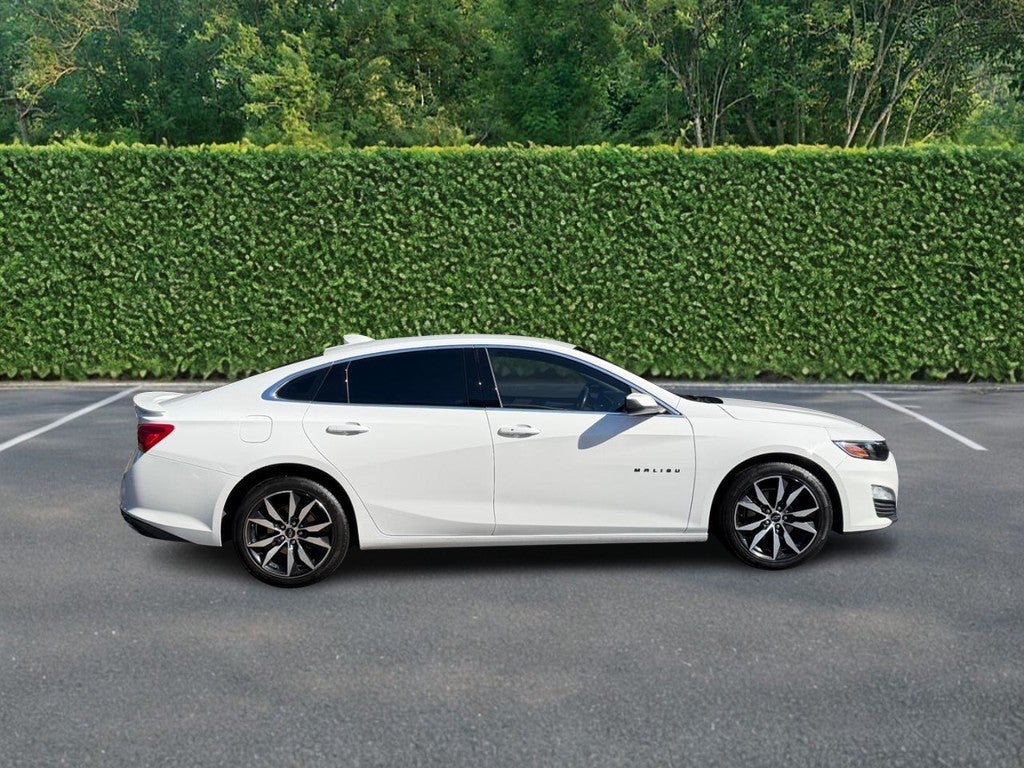 Used 2020 Chevrolet Malibu RS with VIN 1G1ZG5ST0LF157268 for sale in Ellisville, MO