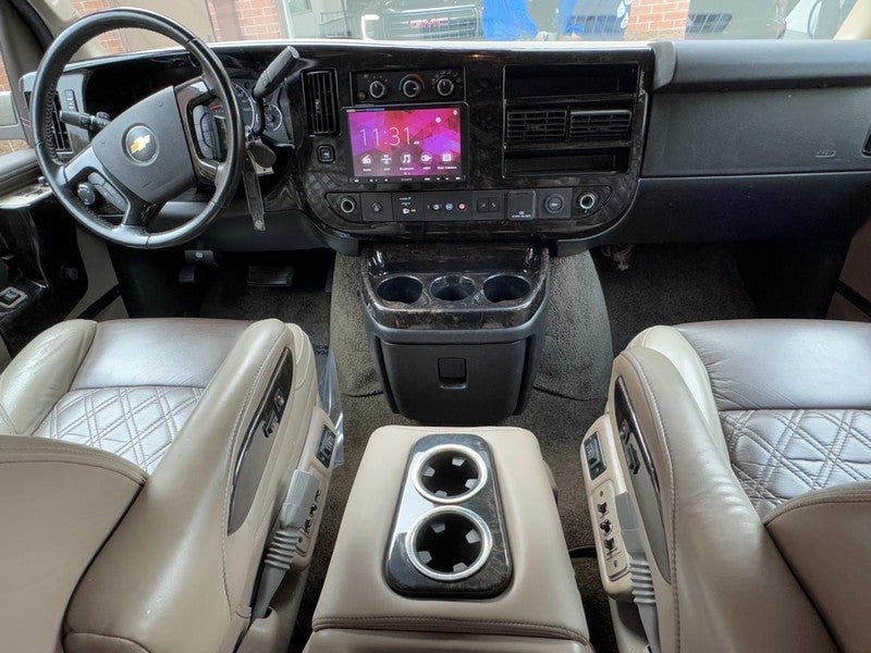 2021 Chevrolet Express Passenger RWD 3500 155" LS