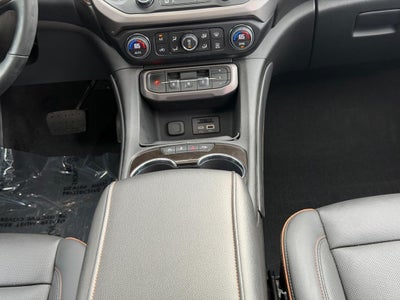 2023 GMC Acadia AWD 4dr AT4