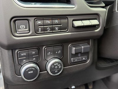 2024 GMC Yukon 4WD 4dr AT4