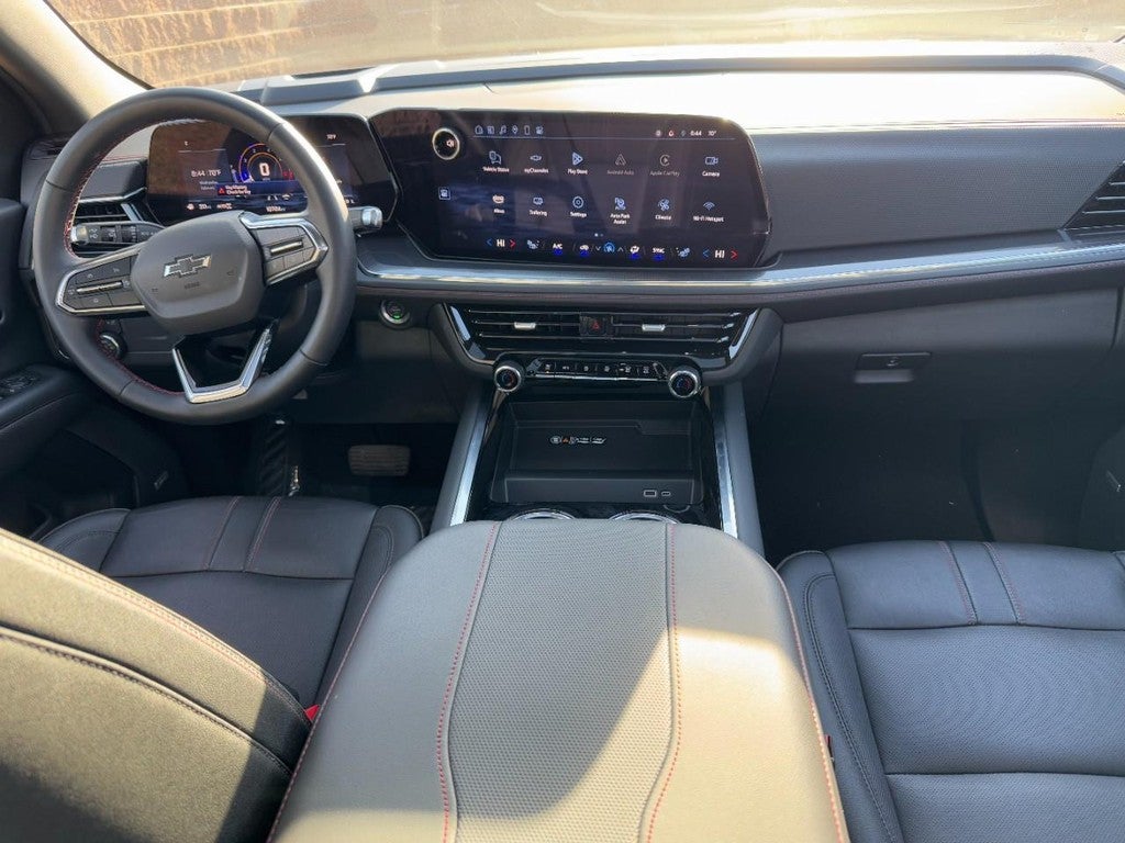 2025 Chevrolet Suburban 4WD 4dr RST