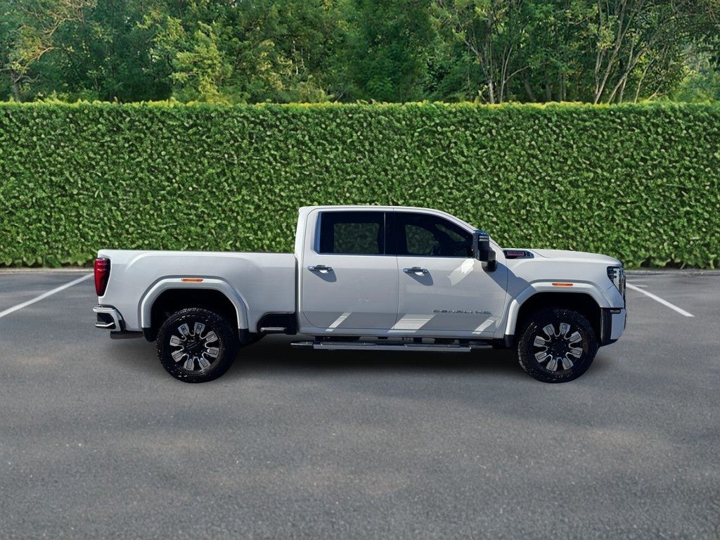 2024 GMC Sierra 2500HD 4WD Crew Cab 159" Denali