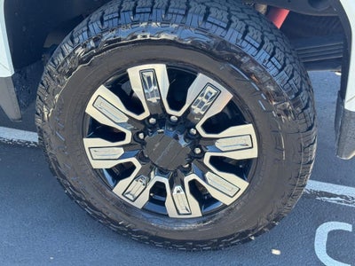 2024 GMC Sierra 2500HD 4WD Crew Cab 159" Denali