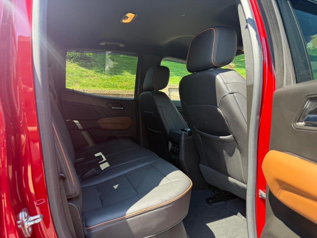 2023 GMC Canyon 4WD Crew Cab AT4