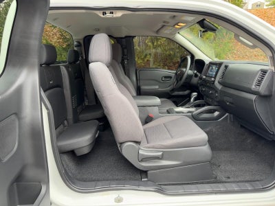 2022 Nissan Frontier King Cab 4x4 S Auto