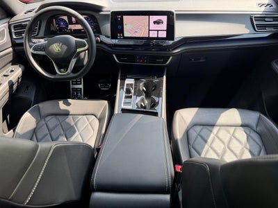 2024 Volkswagen Atlas Cross Sport 2.0T SEL Premium R-Line 4MOTION