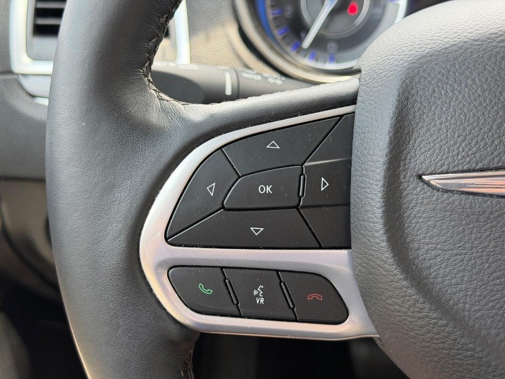 2021 Chrysler 300 Touring L RWD
