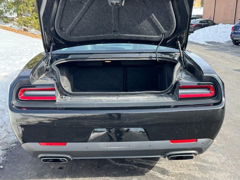 2018 Dodge Challenger 392 Hemi Scat Pack Shaker RWD