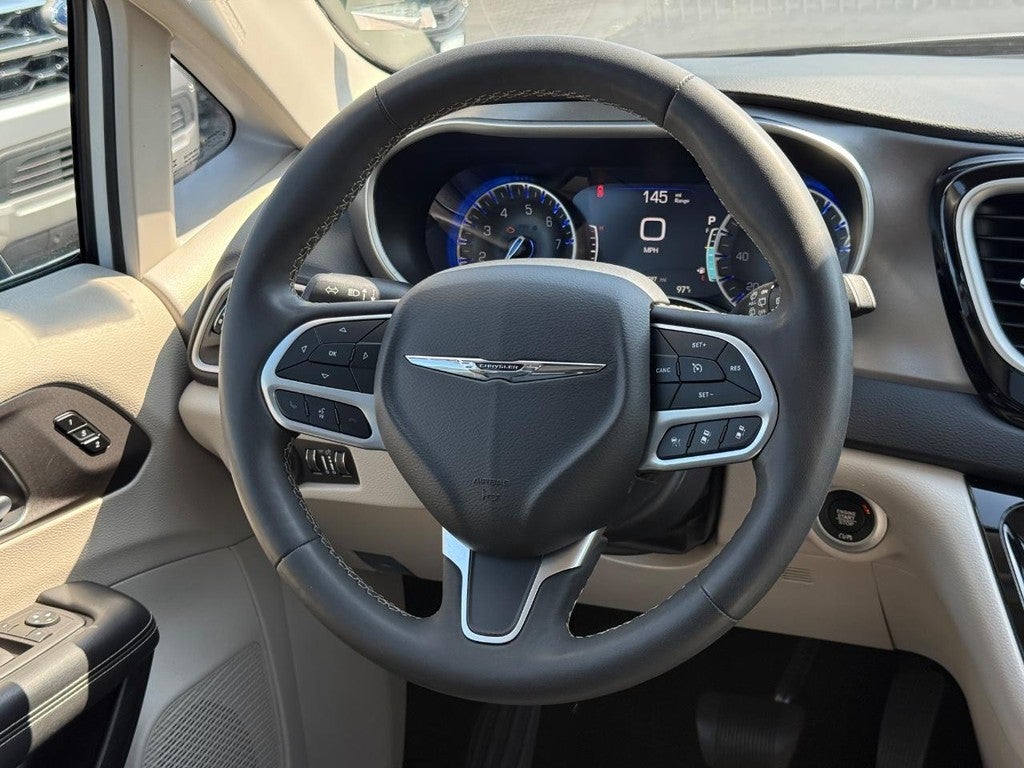 2024 Chrysler Pacifica Touring L FWD