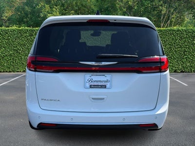 2024 Chrysler Pacifica Touring L FWD