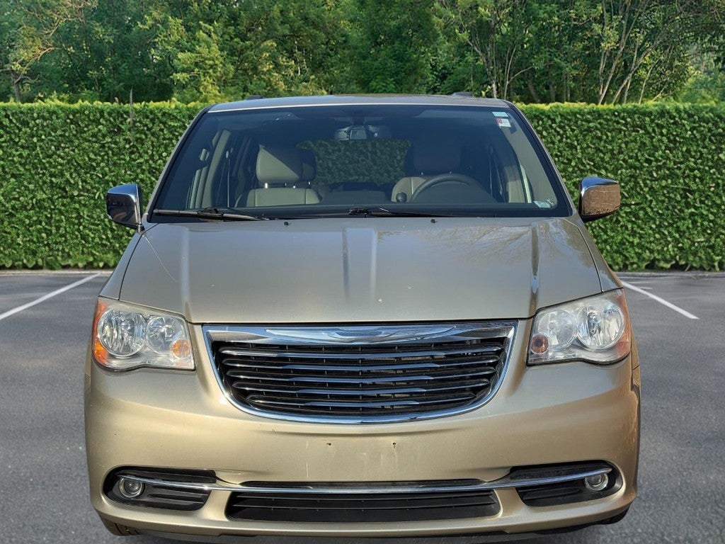 2012 Chrysler Town & Country 4dr Wgn Touring-L