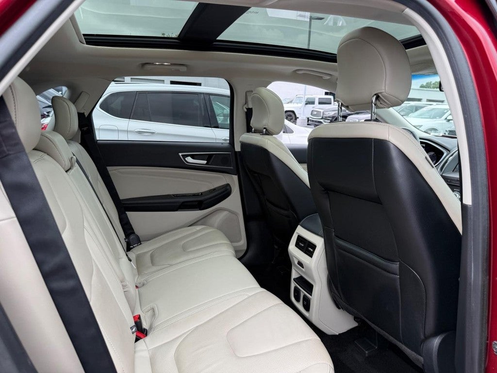 2017 Ford Edge Titanium FWD