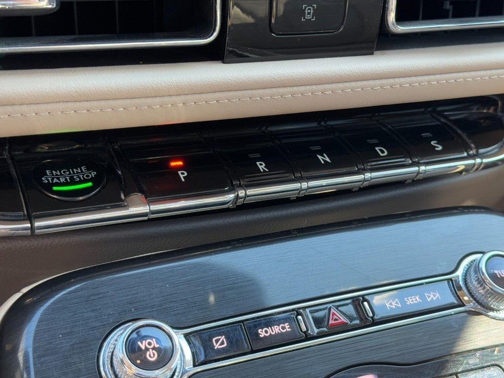 2021 Lincoln Nautilus Reserve FWD