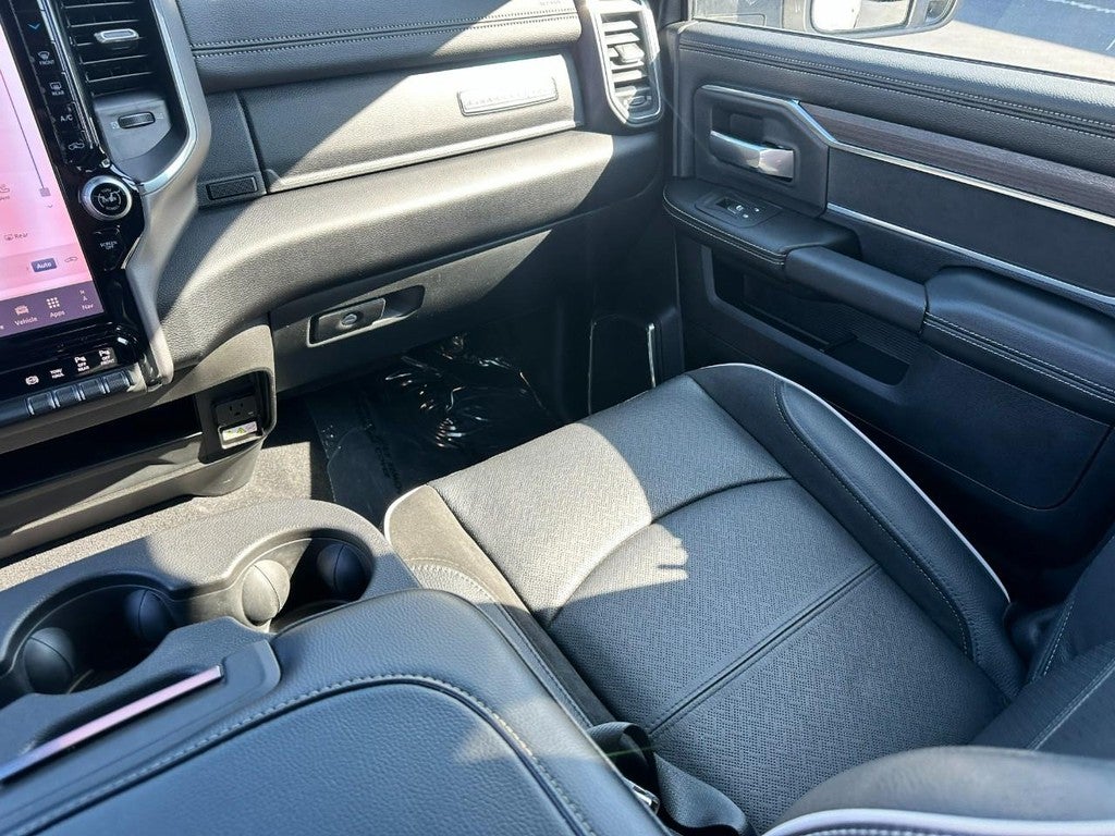 2026 RAM 2500 Laramie 4x4 Crew Cab 6'4" Box
