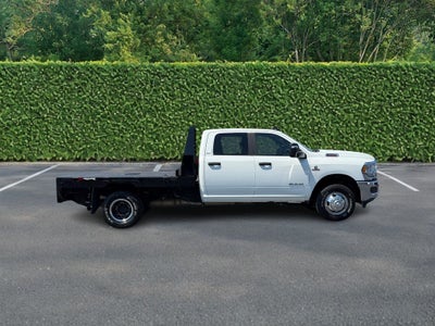 2024 RAM 3500 Chassis Cab SLT 4WD Crew Cab 60" CA 172.4" WB