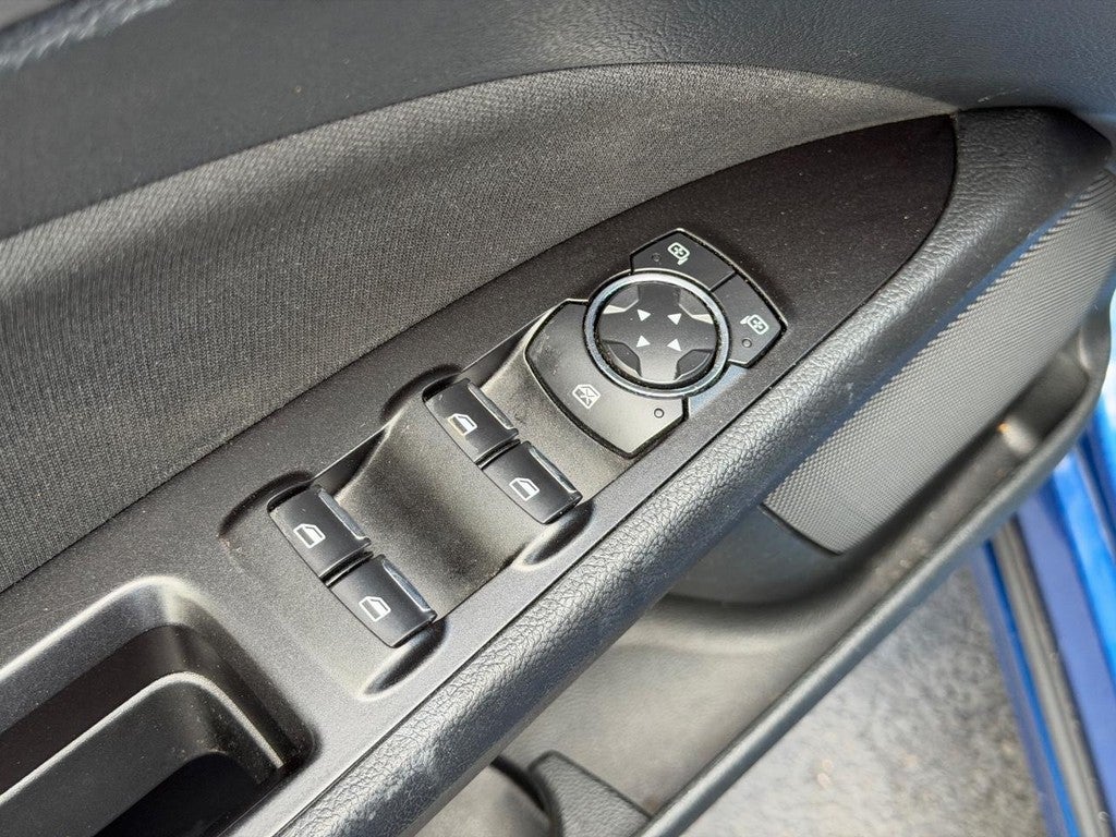 2017 Ford Fusion SE FWD