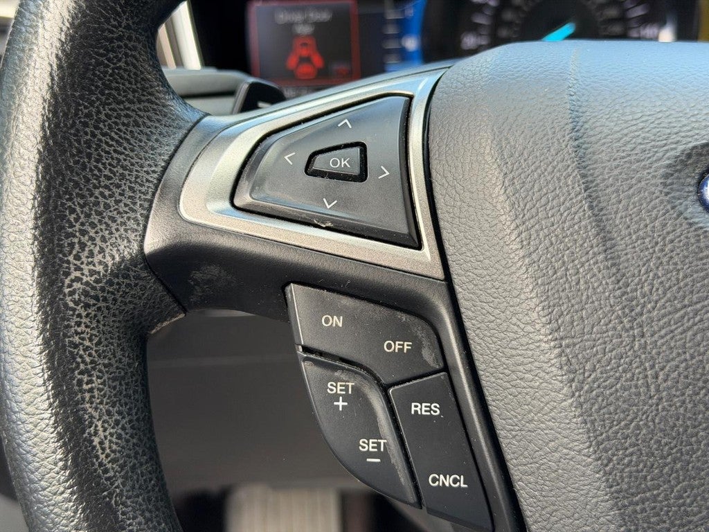 2017 Ford Fusion SE FWD