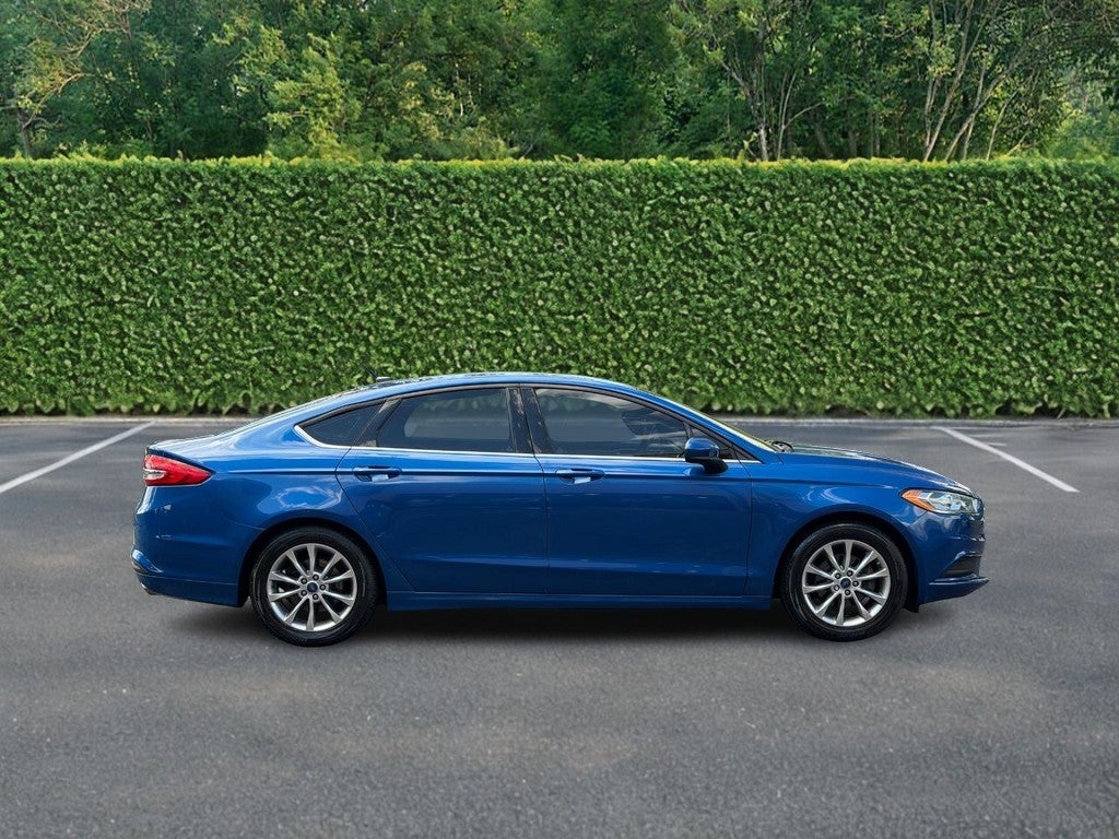 2017 Ford Fusion SE FWD