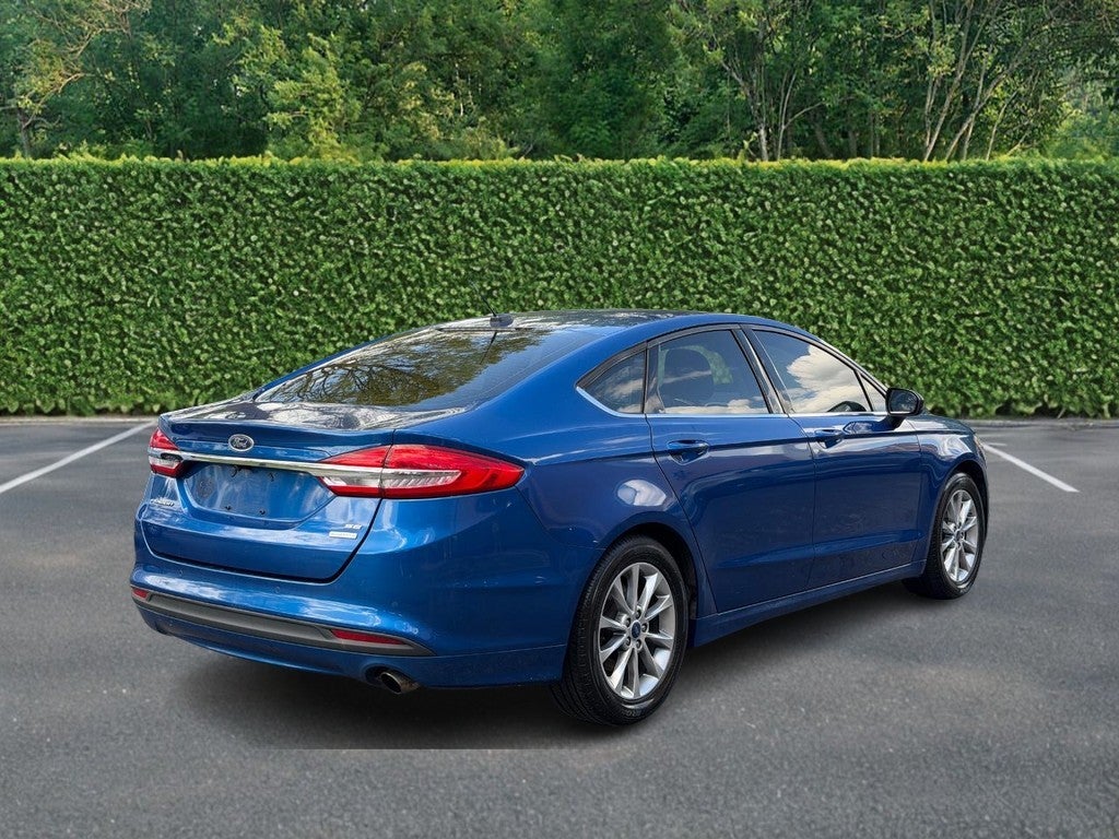 2017 Ford Fusion SE FWD