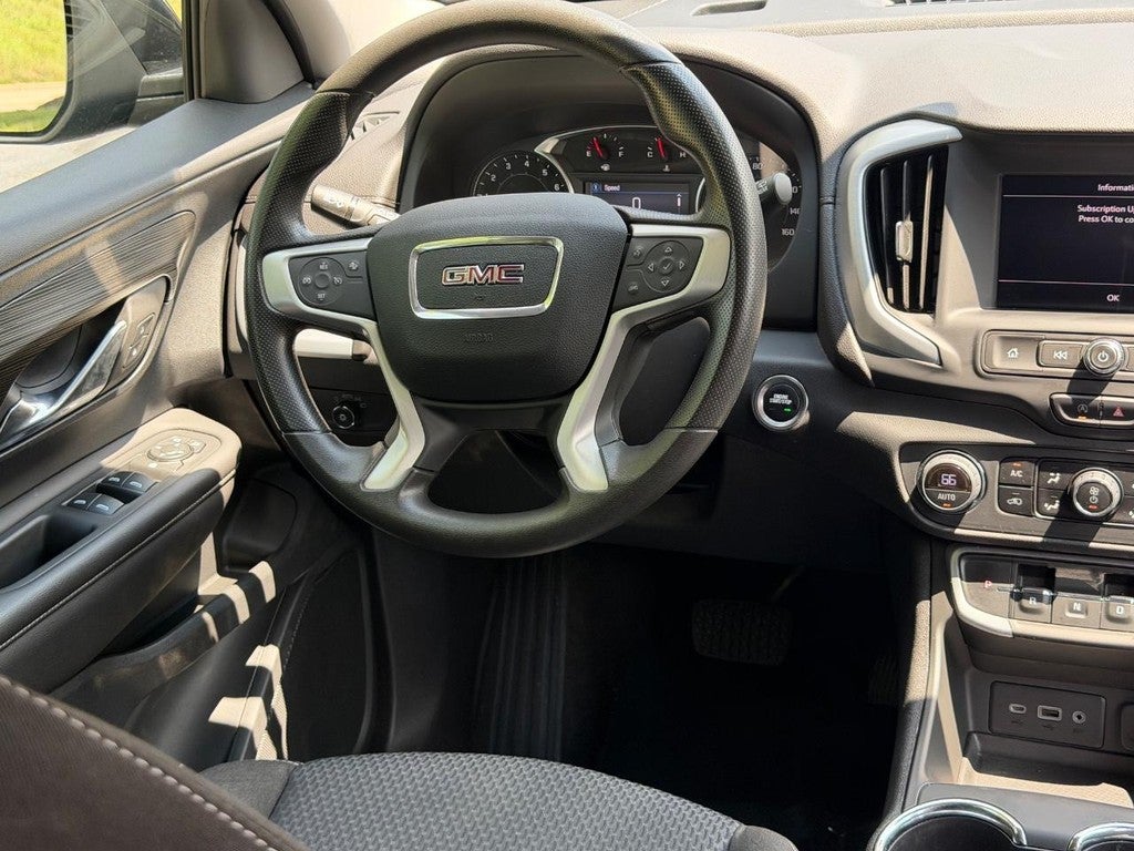 2022 GMC Terrain FWD 4dr SLE