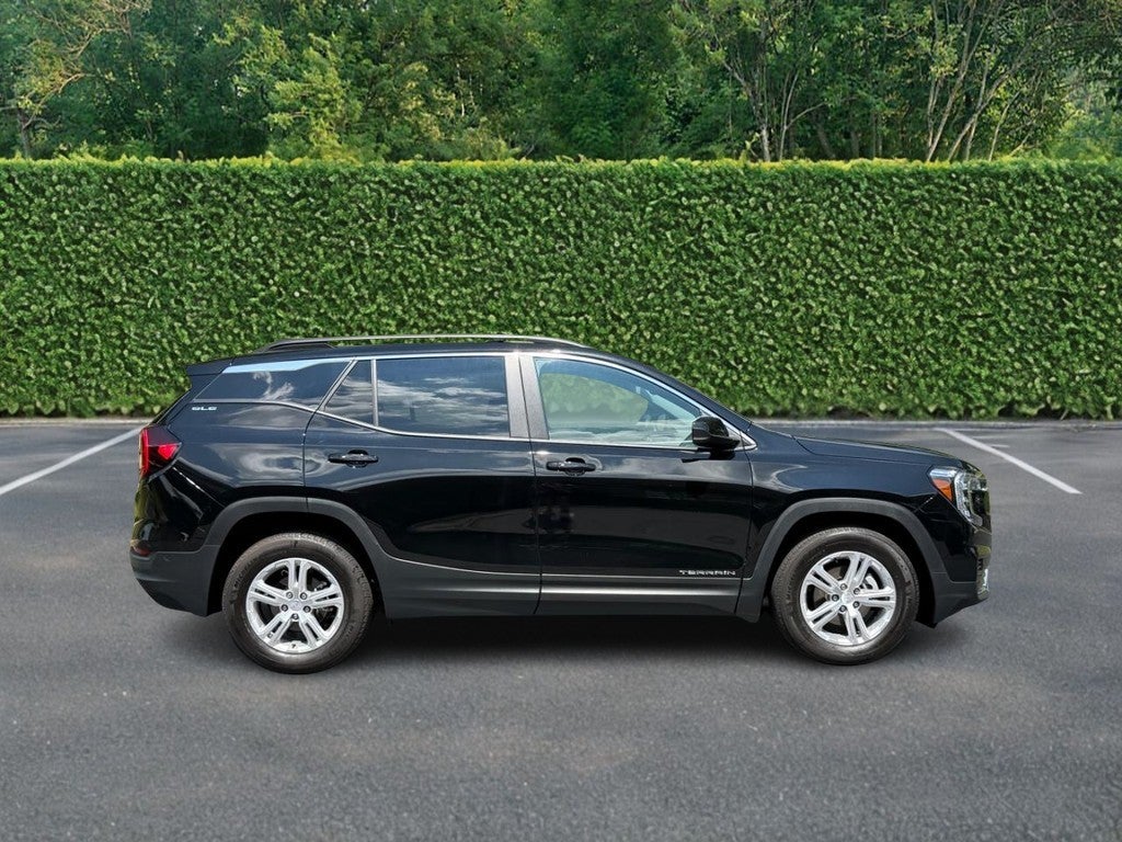 2022 GMC Terrain FWD 4dr SLE