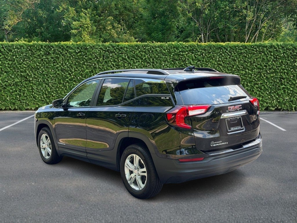 2022 GMC Terrain FWD 4dr SLE