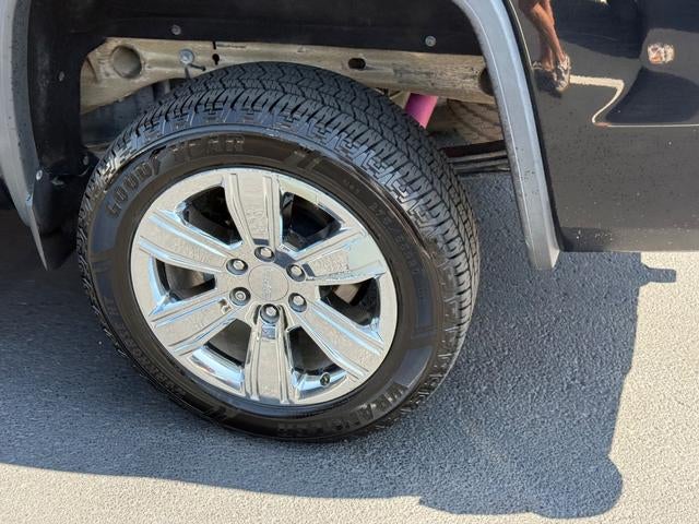 2018 GMC Sierra 1500 4WD Crew Cab 143.5" SLT