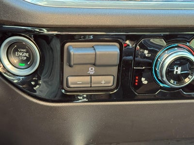 2024 GMC Sierra 1500 4WD Crew Cab 147" Elevation w/3SB