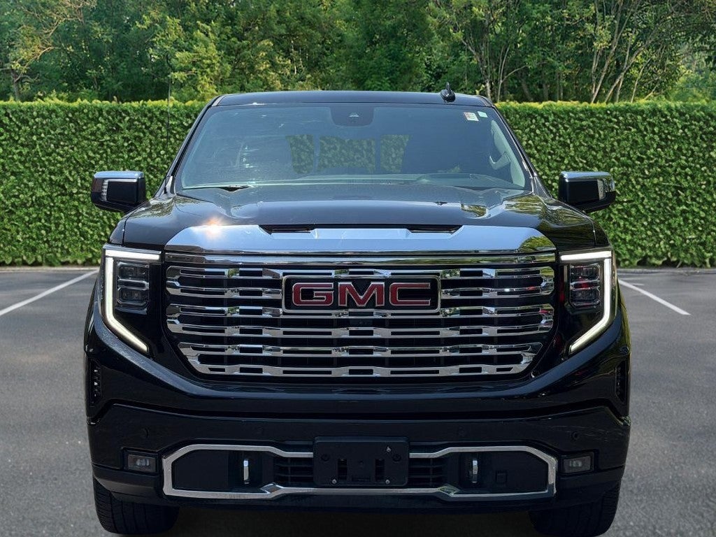 2023 GMC Sierra 1500 4WD Crew Cab 147" Denali
