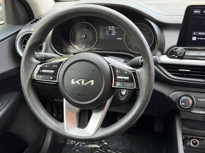 2024 Kia Forte LXS IVT
