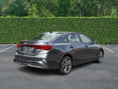 2024 Kia Forte LXS IVT