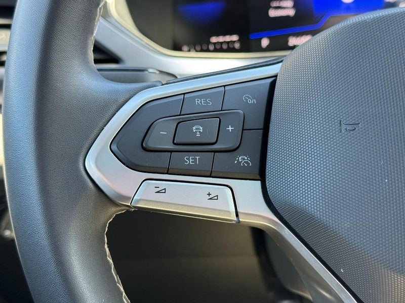 2023 Volkswagen Taos SE 4MOTION