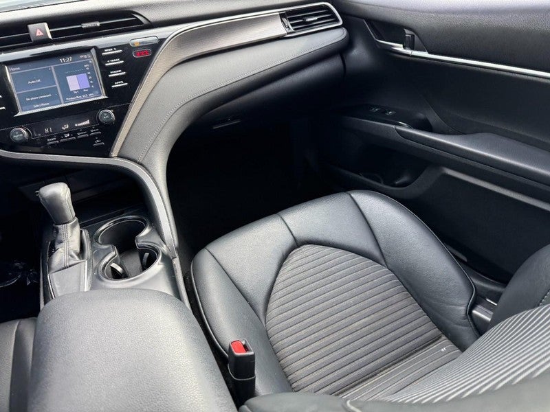 2019 Toyota Camry SE Auto