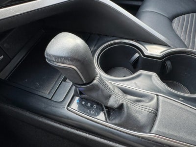 2019 Toyota Camry SE Auto