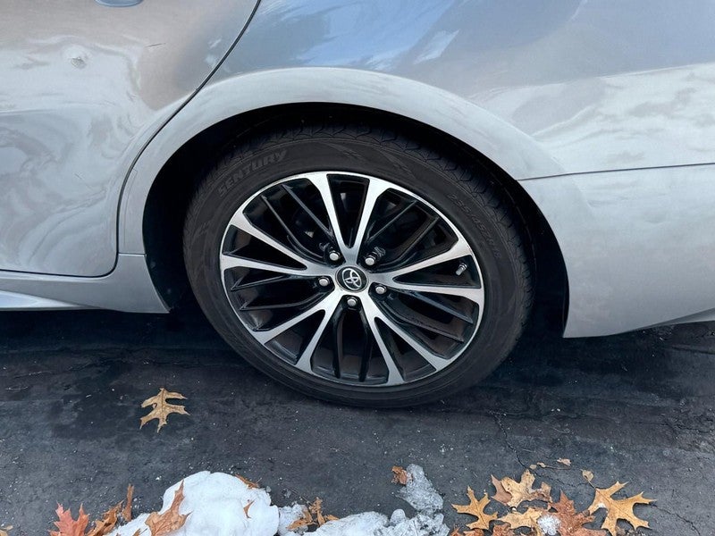 2019 Toyota Camry SE Auto