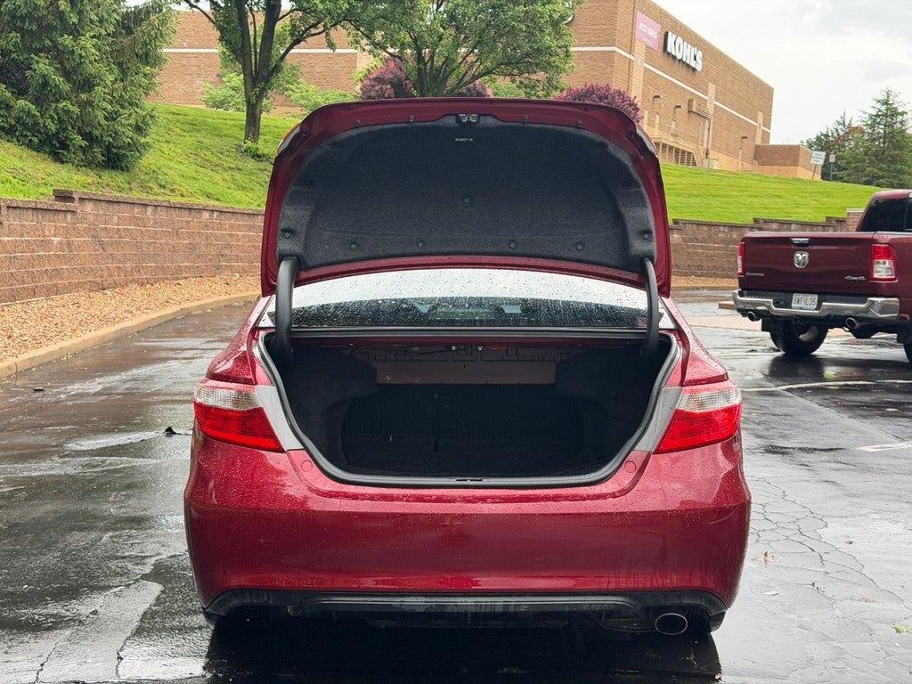 2015 Toyota Camry 4dr Sdn I4 Auto SE (Natl)