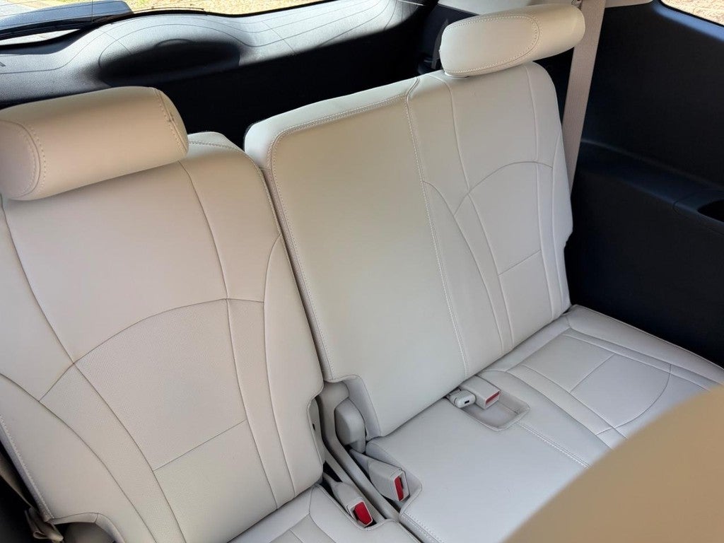 2023 Buick Enclave FWD 4dr Essence