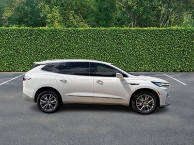 2022 Buick Enclave FWD 4dr Premium
