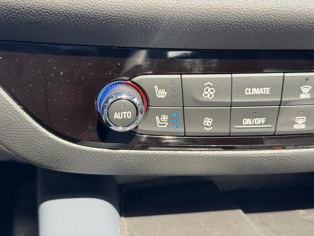 2022 Buick Enclave FWD 4dr Premium
