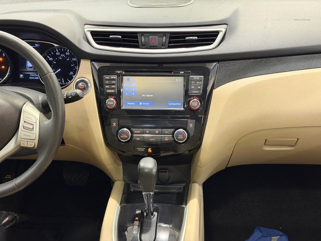 2016 Nissan Rogue FWD 4dr SL