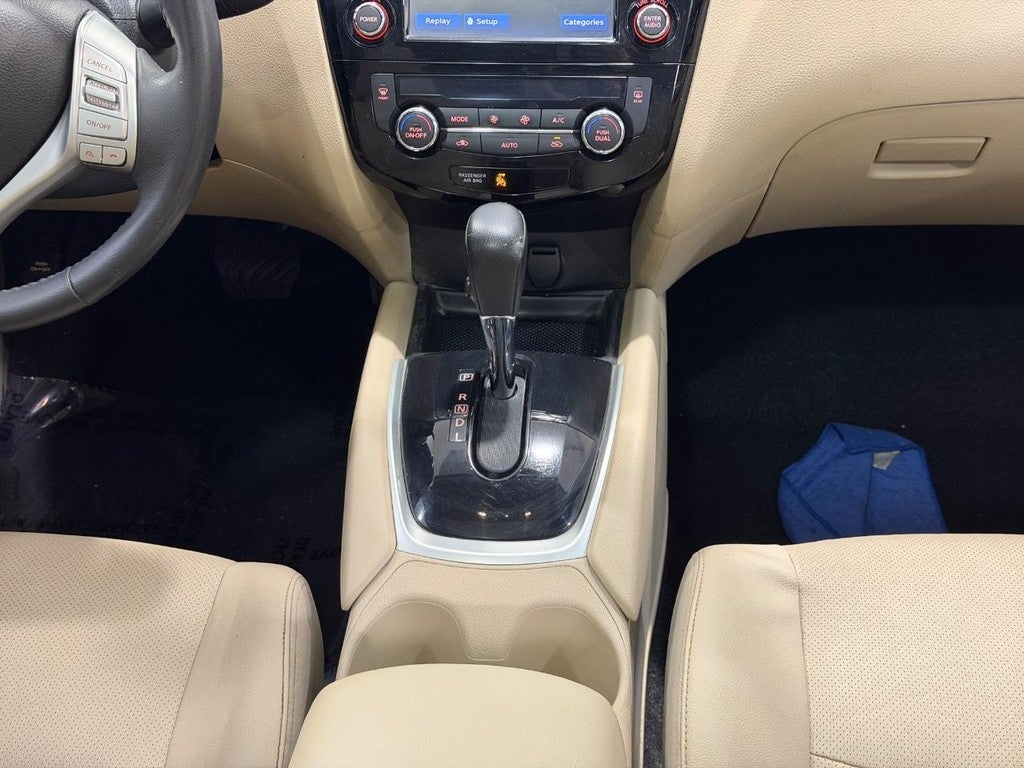 2016 Nissan Rogue FWD 4dr SL