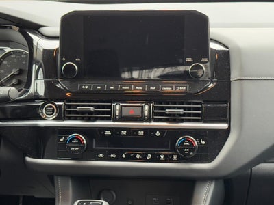 2024 Nissan Pathfinder SL 4WD