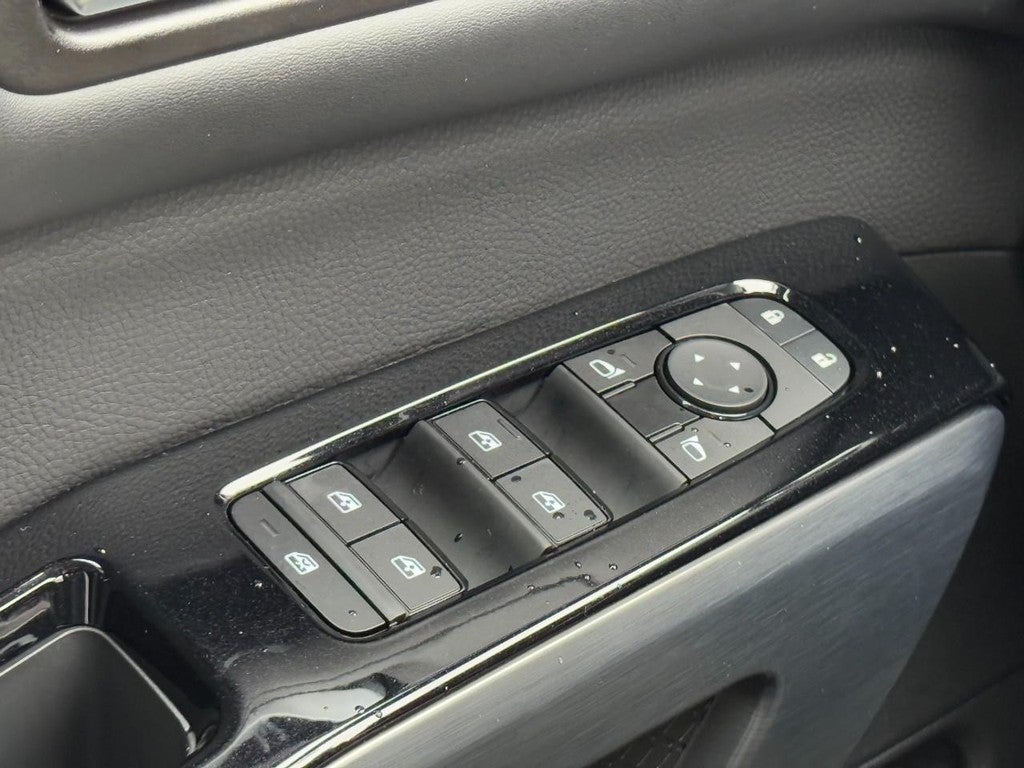 2024 Nissan Pathfinder SL 4WD