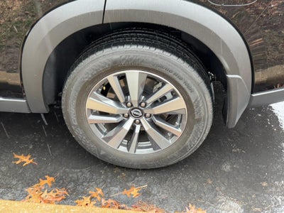 2024 Nissan Pathfinder SL 4WD