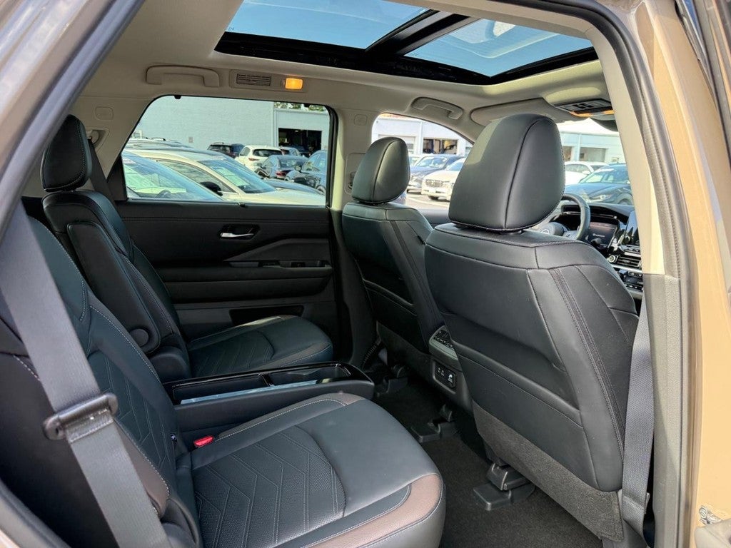 2024 Nissan Pathfinder Platinum 4WD